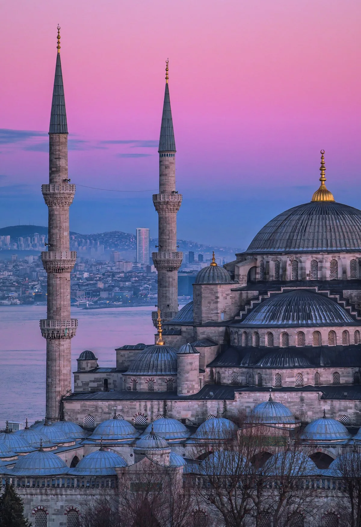Galata Kulesi ve Cihangir Tarihi Sokak Portresi